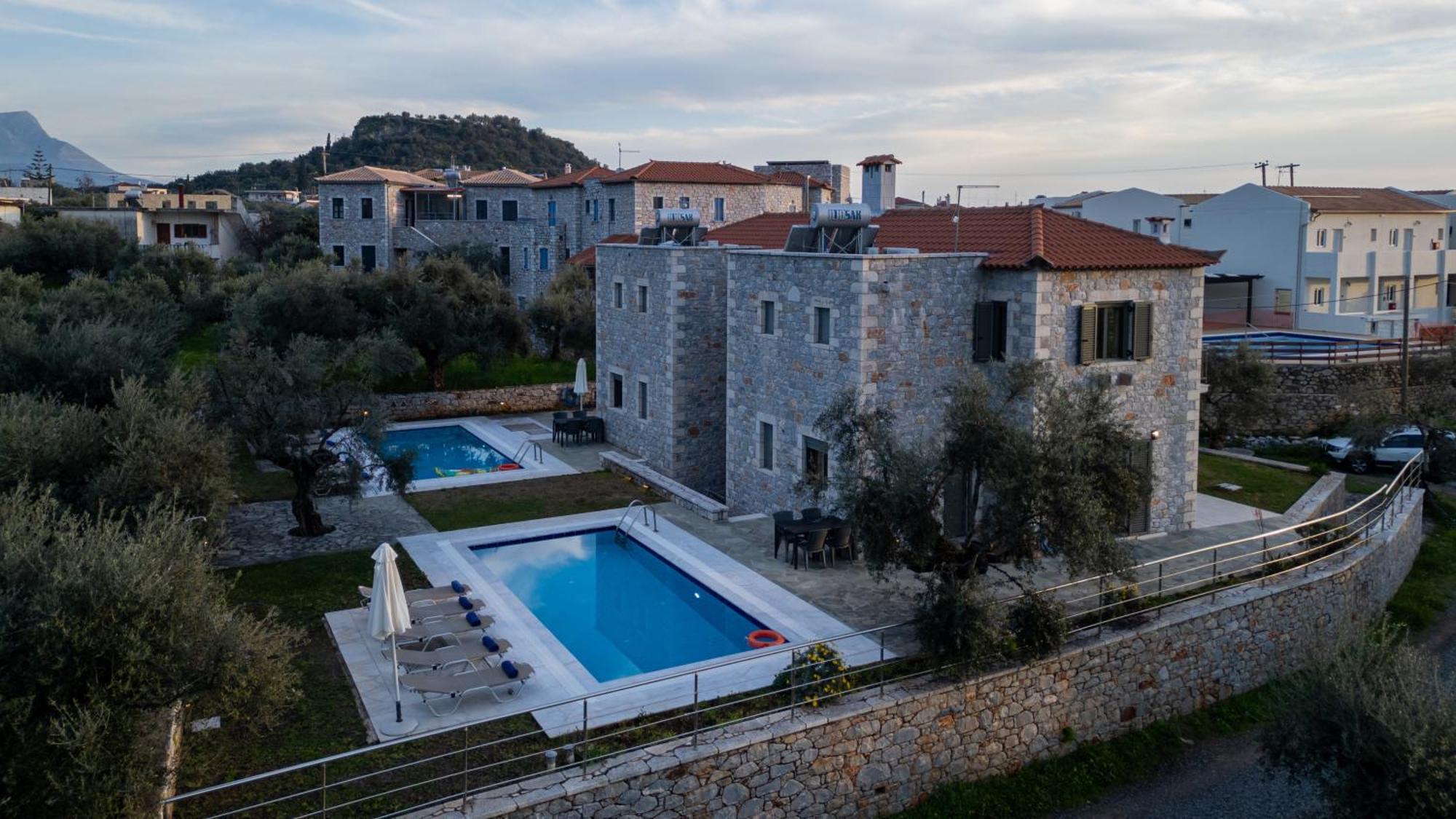 Torri Di Pietra Villa Stoúpa Buitenkant foto