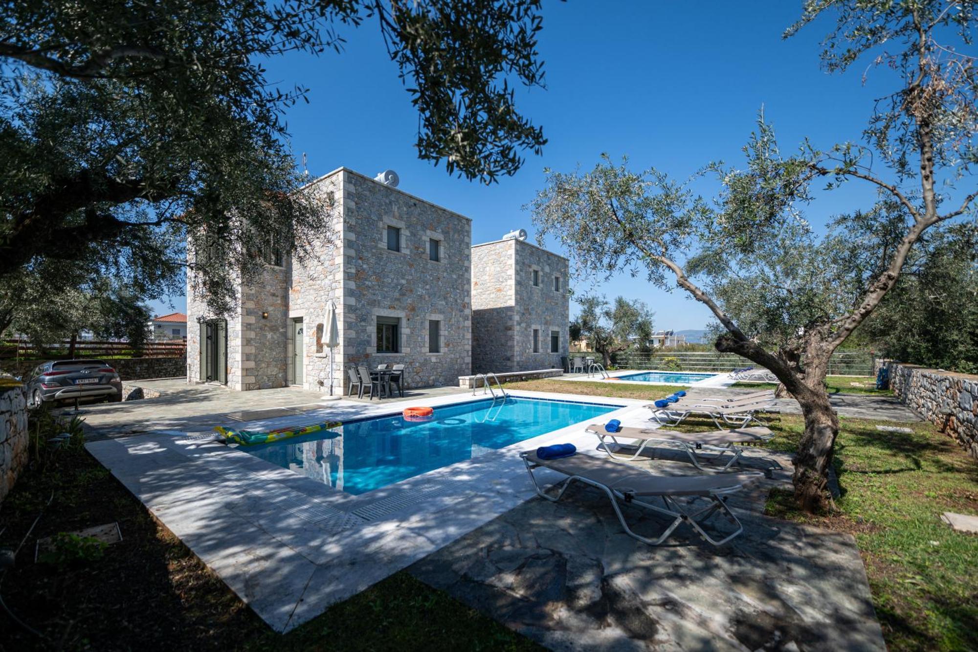Torri Di Pietra Villa Stoúpa Buitenkant foto