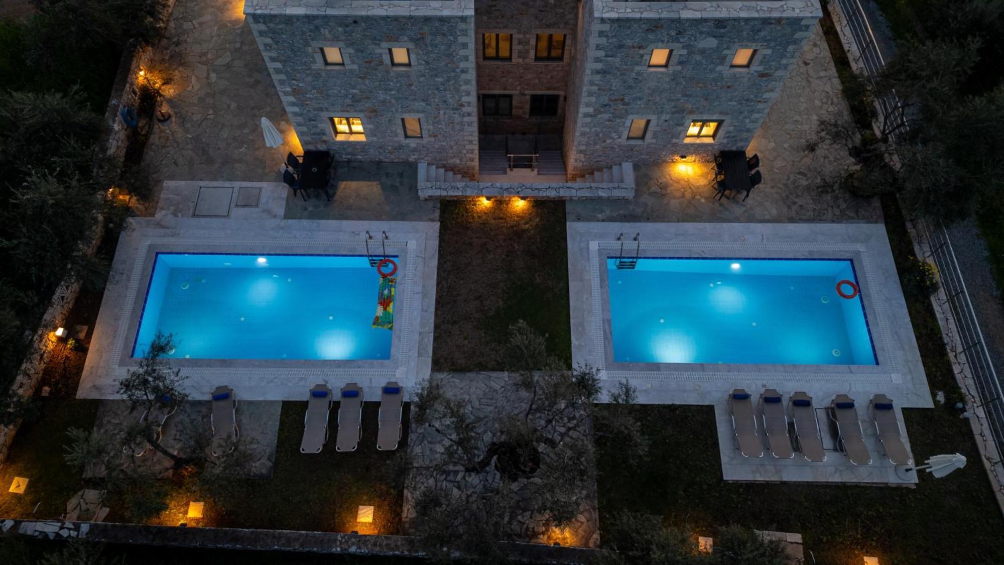 Torri Di Pietra Villa Stoúpa Buitenkant foto