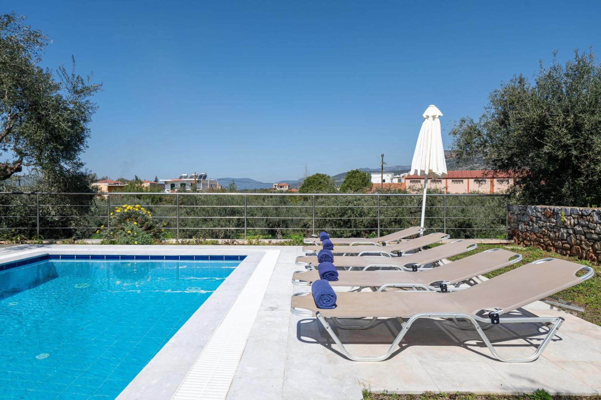Torri Di Pietra Villa Stoúpa Kamer foto